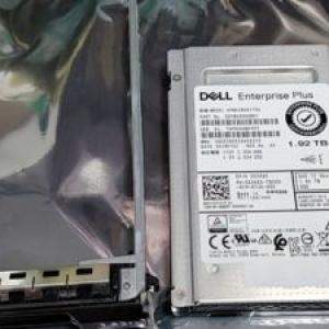 Dell Enterprise Plus 1.92TB SAS 12Gb/s Read Intensive 2.5'' SSD X3K83 with Tray