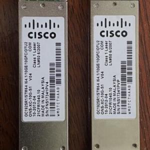 2 Cisco Transceiver Module 21CFR1040.10/FET-10G .V02