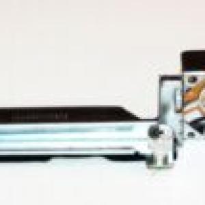 Metal 4 Port Fan Assembly 6053A0068701--HP Compaq Proliant DL320 1U Rack Server