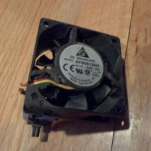 Delta Electronics Server Fan AFB0612EH Brushless 7K412 Dell Poweredge 2600 8K235